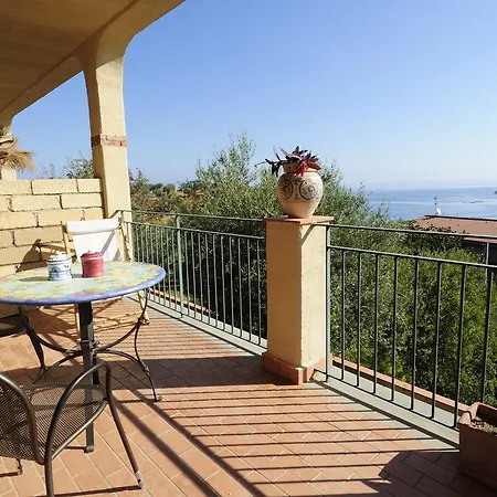 Casa Torretta Apartmán Gioiosa Marea